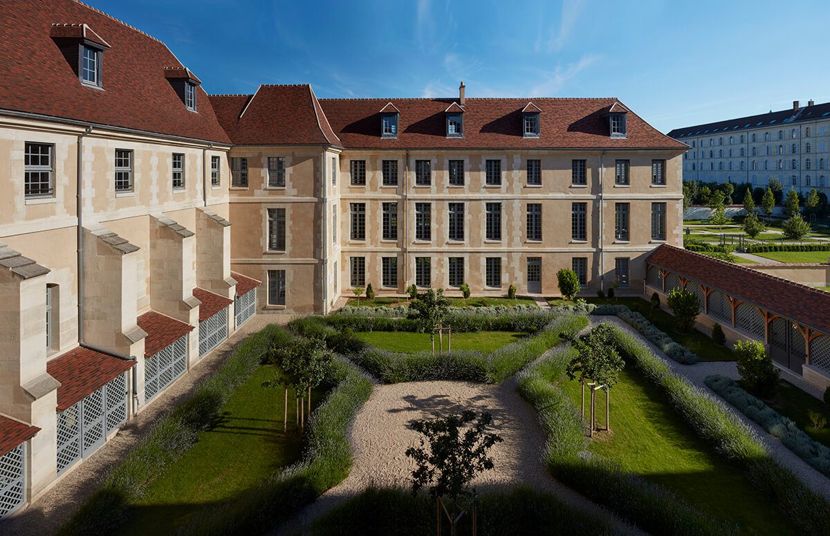 Kering Headquarters in Paris refurbished hospital 