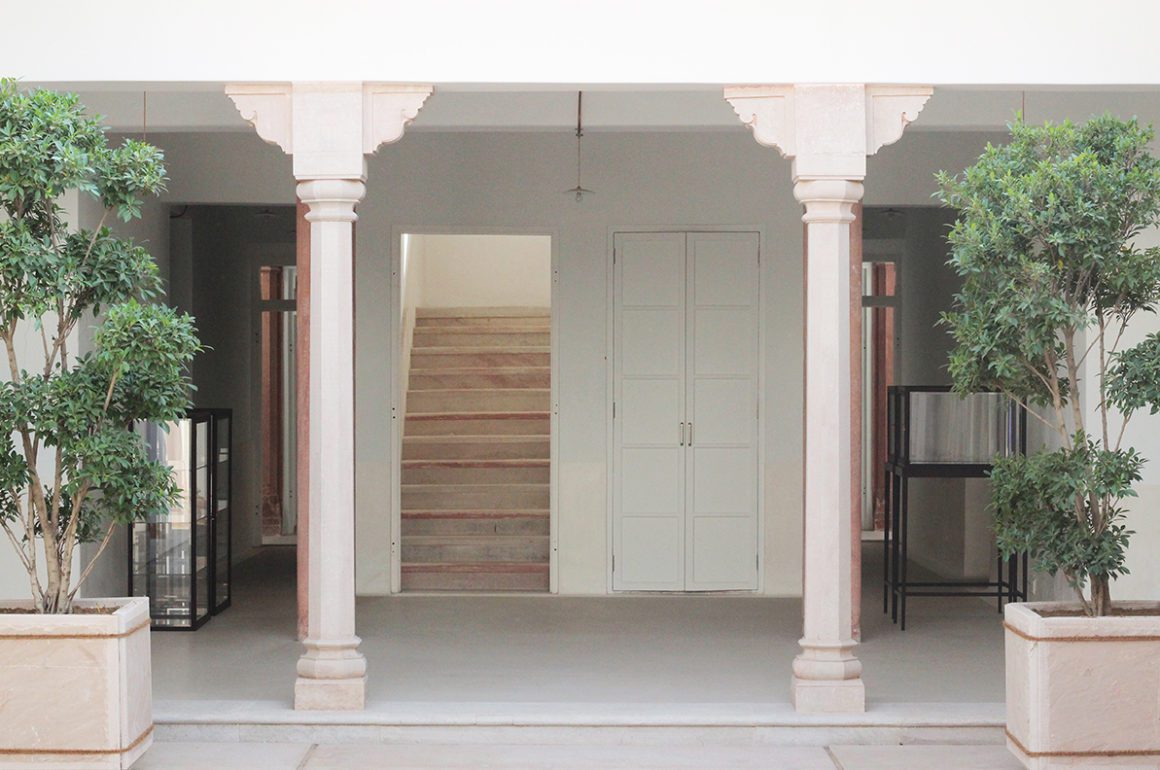 Entranceway to a beautiful whitewashed building