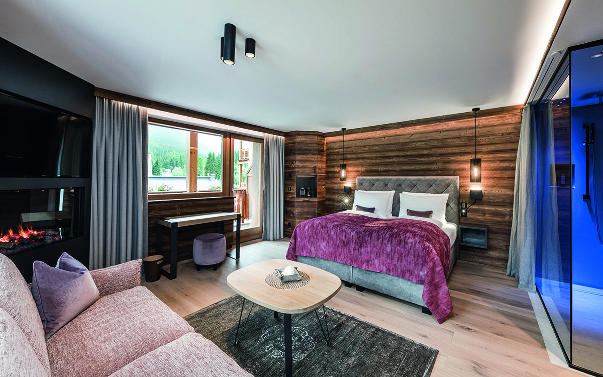hotel bedroom