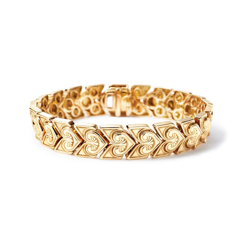 gold bracelet