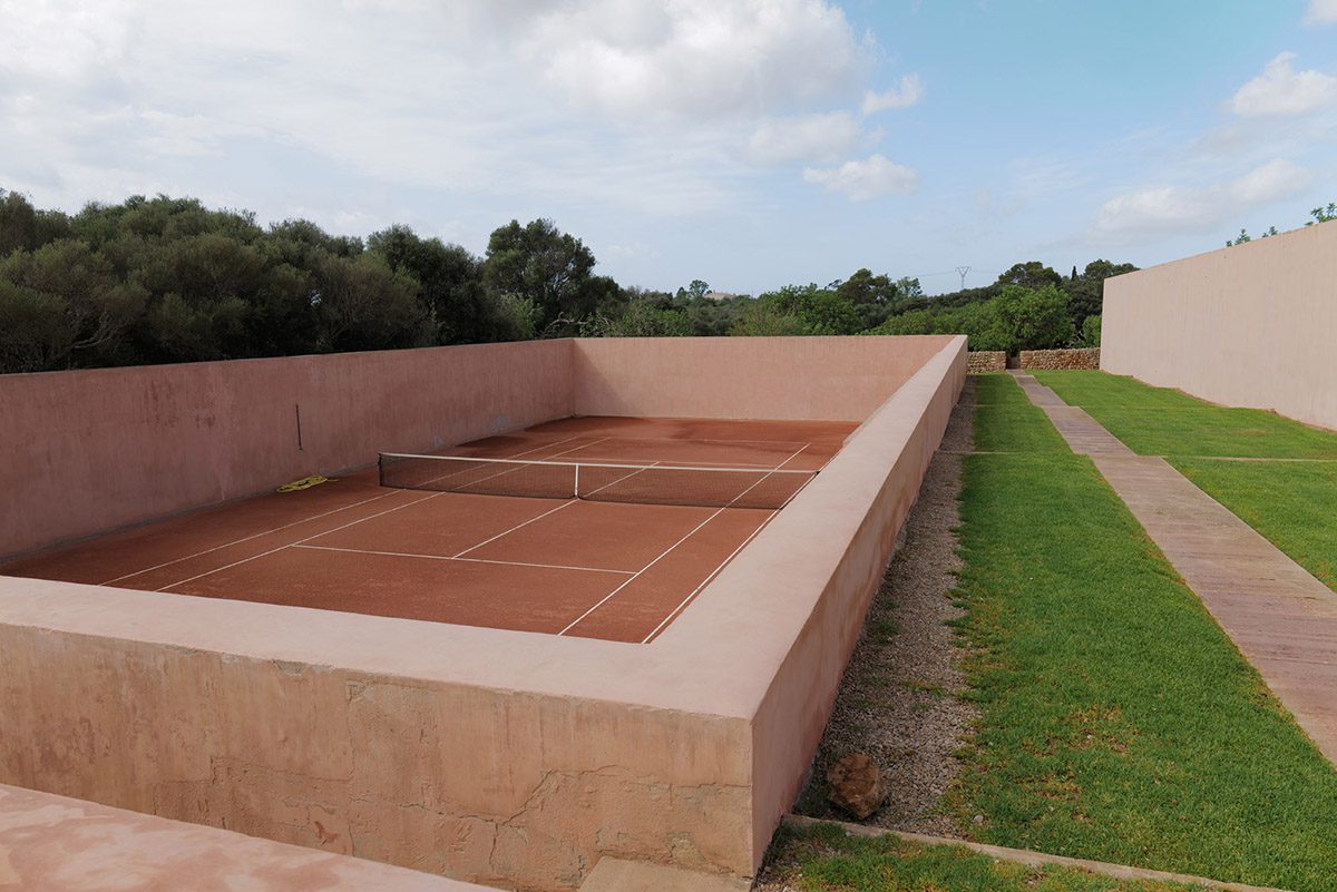 A tennis court