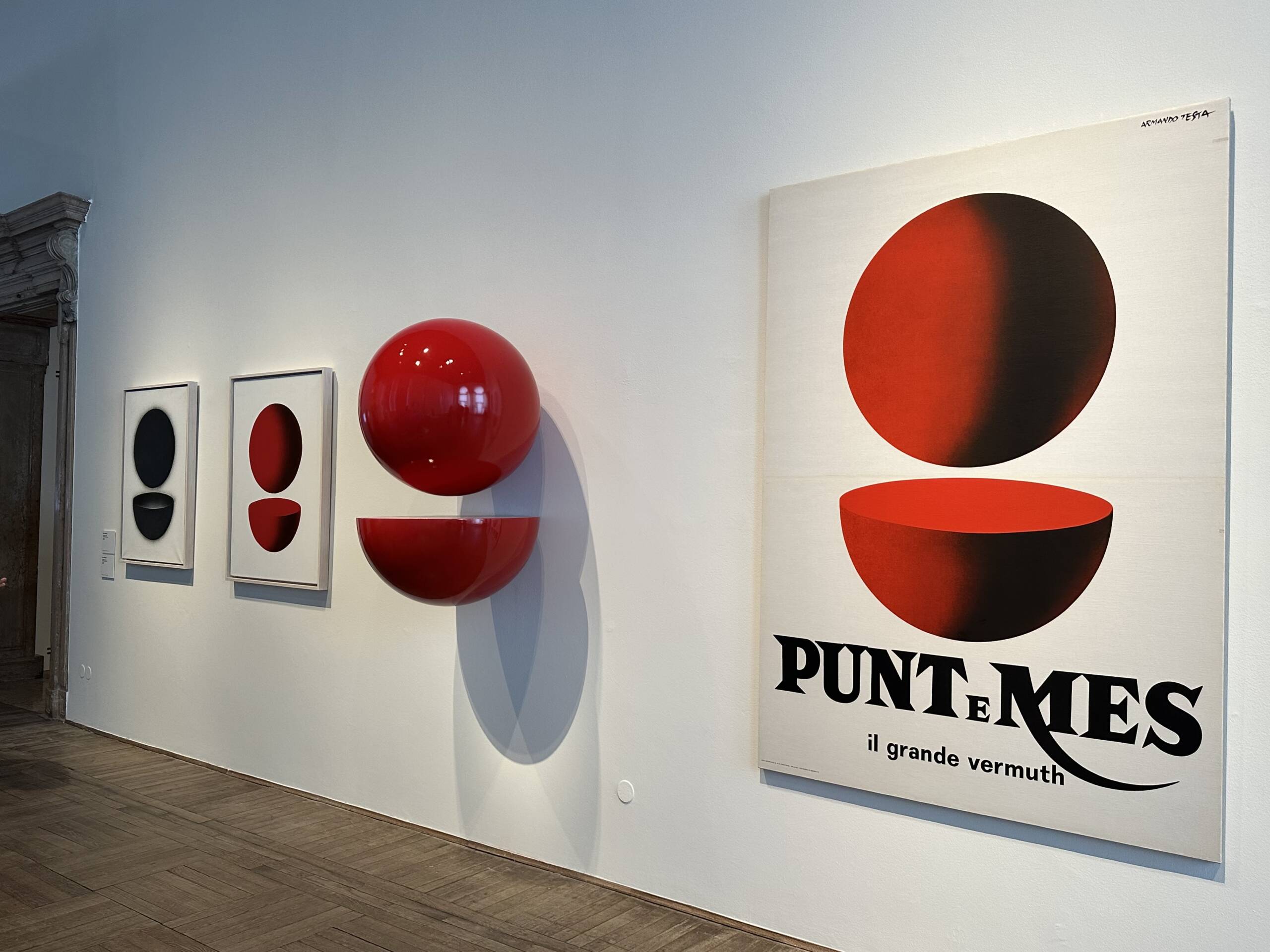 pictures in a gallery