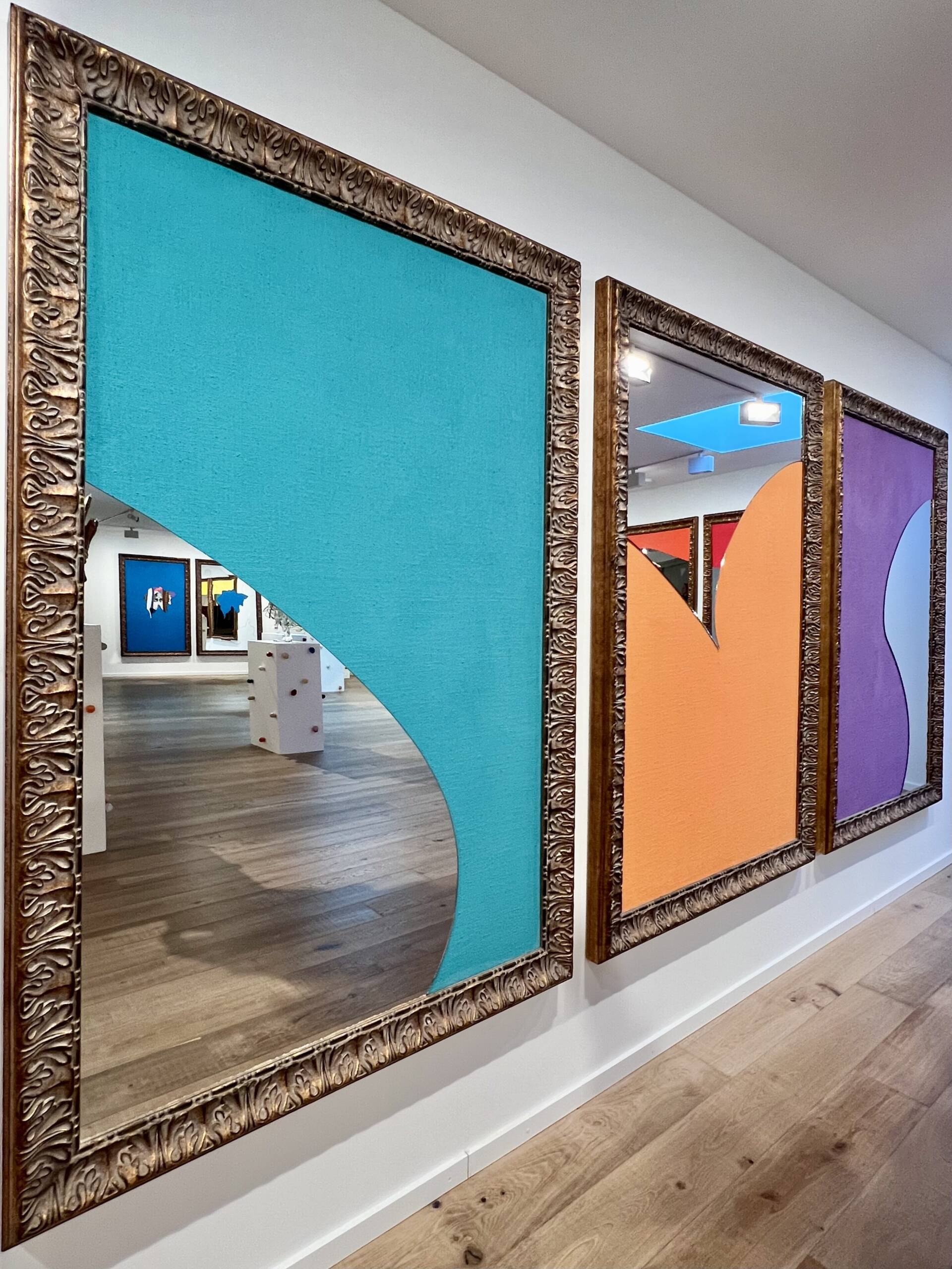 Pictures in a gallery